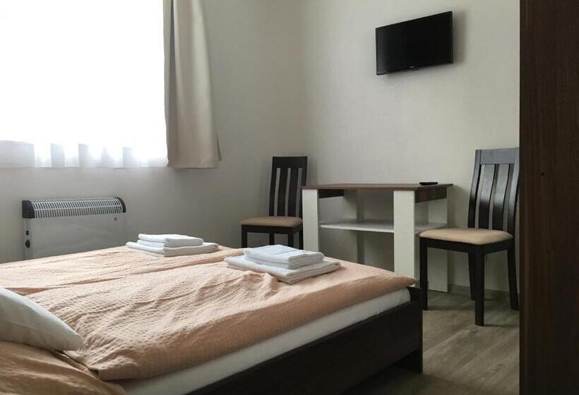 标准间, Pension Palla