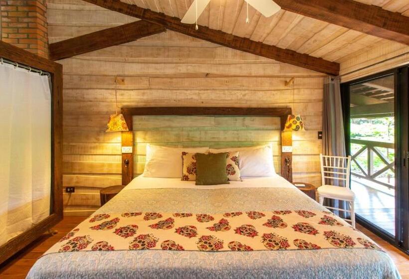 스탠다드 룸 킹사이즈 침대, Latica Lodge