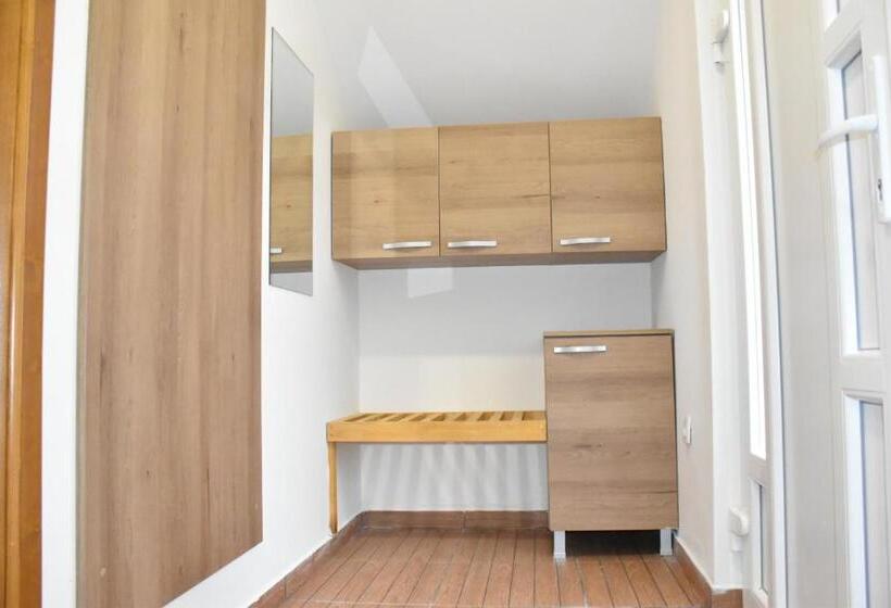 سوییت خانوادگی, Aparthotel Koliba