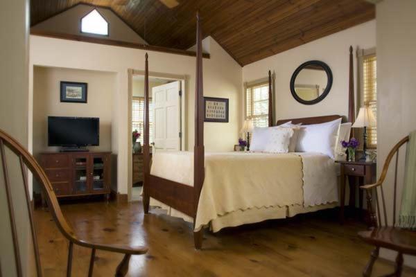 Люкс Повышенной Комфортности, Jacob Rohrbach Inn