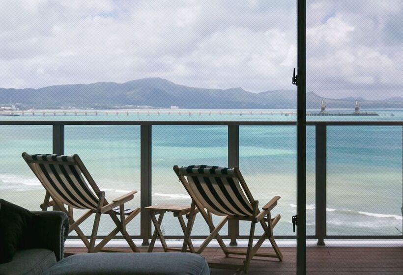 Люкс Повышенной Комфортности, Hideout Okinawa Uruma