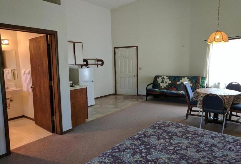 Стандартный Номер Кровать Кинг, Rock Creek Mercantile & Motel