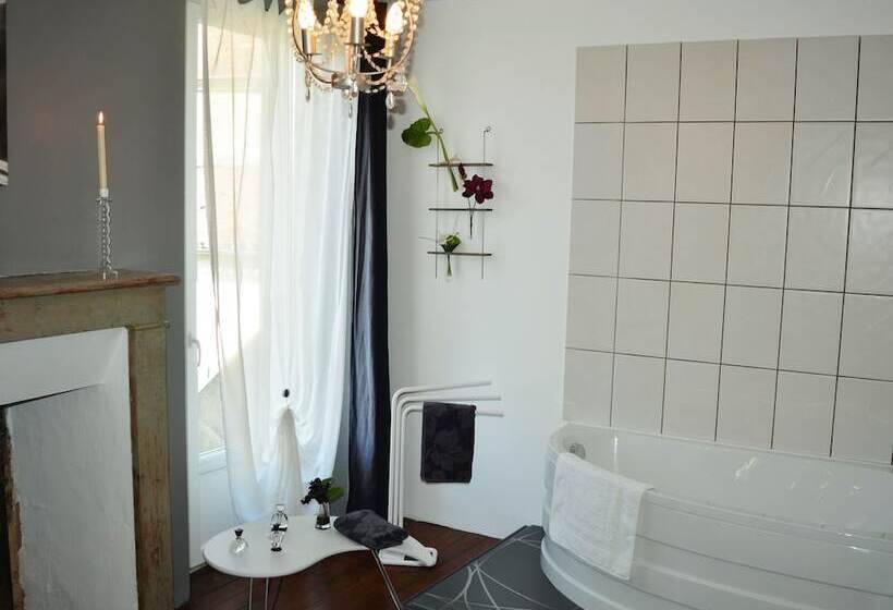 Номер Стандарт, Chambre D Hôtes La Cour Des Saligues