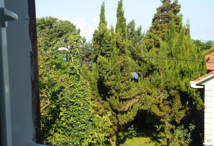 اتاق استاندارد با چشم‌انداز دریا, Gios Guest House