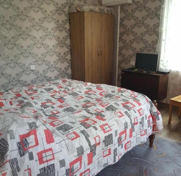 اتاق استاندارد با چشم‌انداز, Gios Guest House
