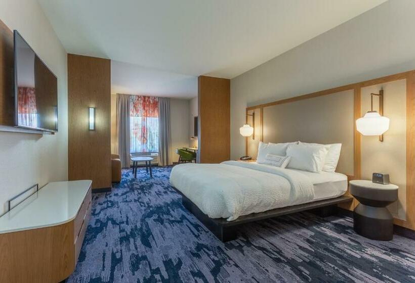 스위트 킹사이즈 침대, Fairfield Inn & Suites Franklin