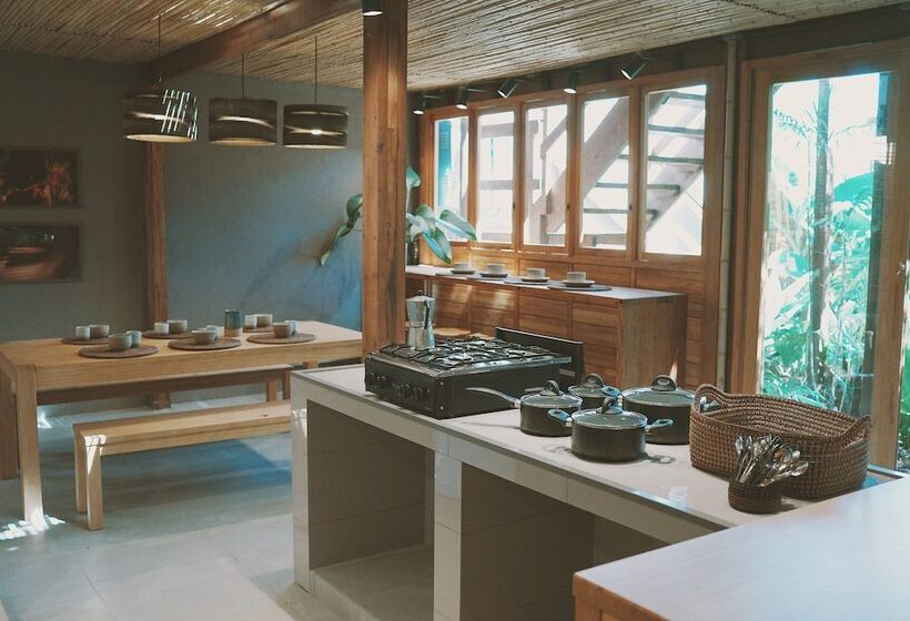 Кровать в Общей Комнате, O Bosque Hostel