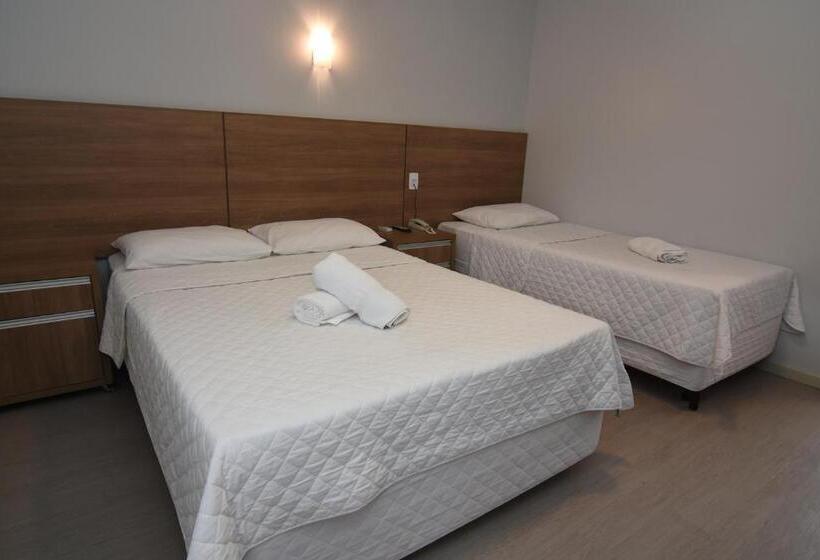 Quarto Triplo Estandar, Id