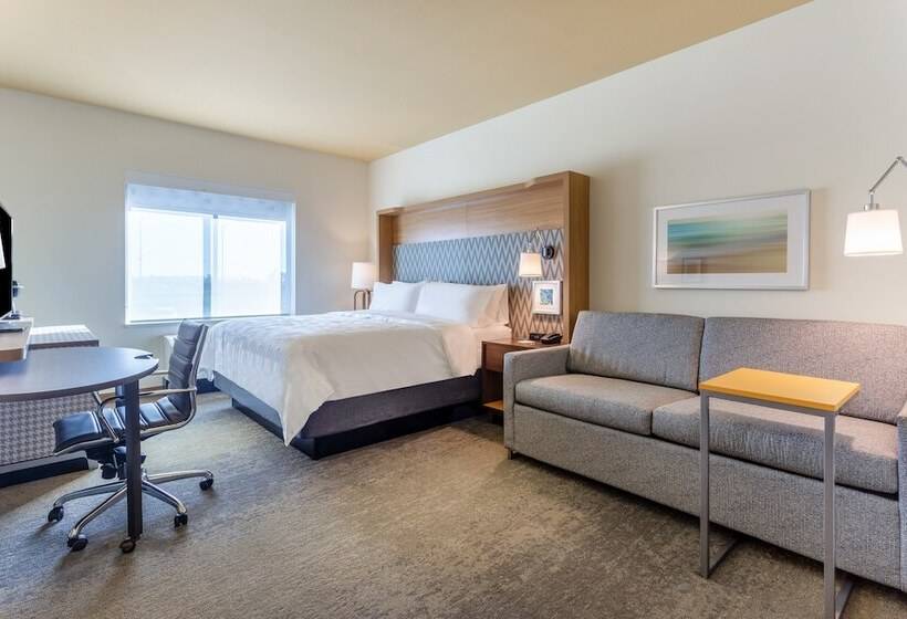 Люкс, Holiday Inn & Suites Cedar Falls Waterloo Event Ctr, An Ihg