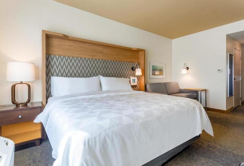 Стандартный Номер Кровать Кинг, Holiday Inn & Suites Cedar Falls Waterloo Event Ctr, An Ihg