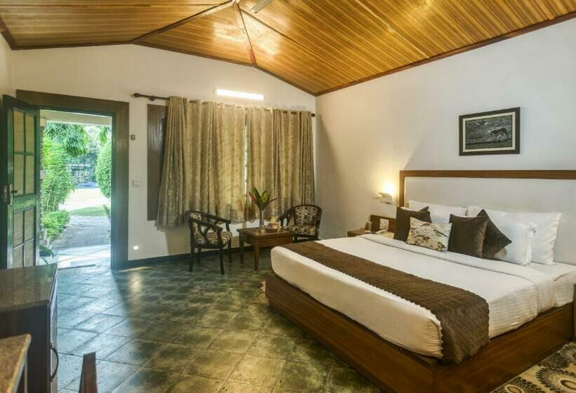 스탠다드 룸 킹사이즈 침대, Manu Maharani Resort