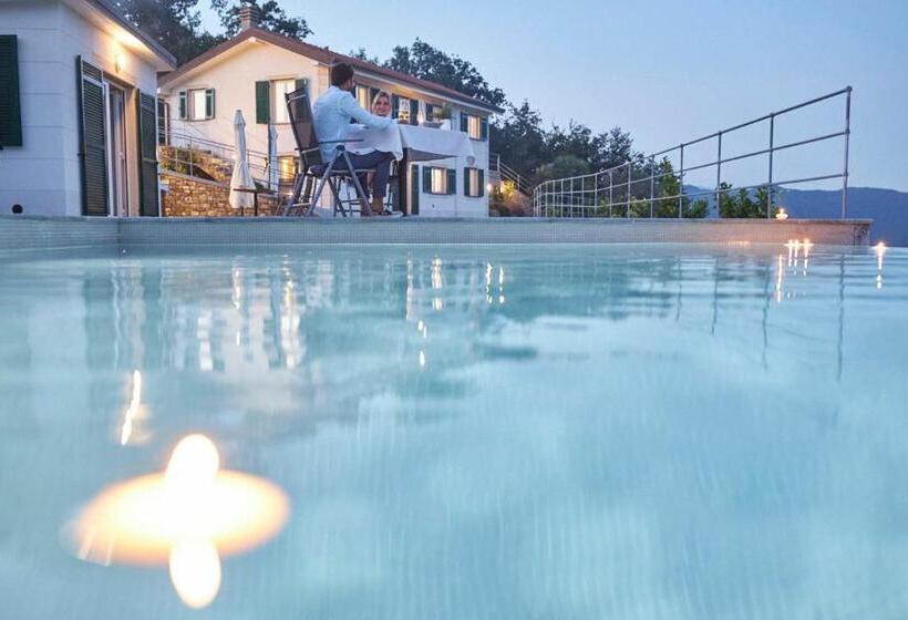 سوییت با چشم‌انداز استخر, Il Leccio   Luxury Resort Portofino Monte