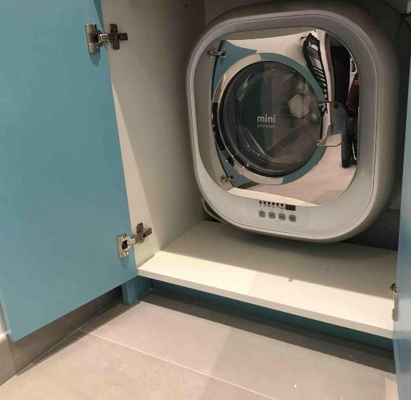 Escritório Estándar, L Abeille  Boutique Apartments