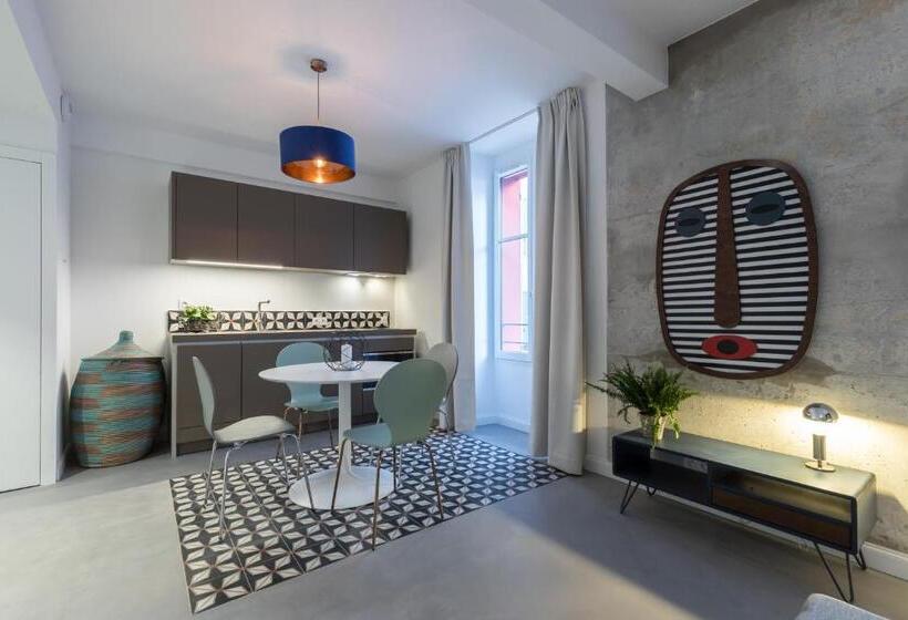 Escritório Estándar, L Abeille  Boutique Apartments