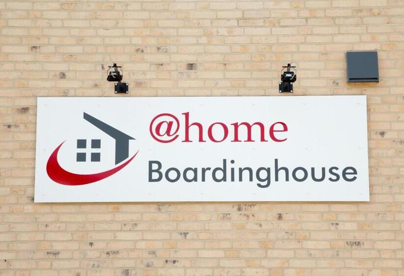 Апартаменты Пентхаус 1 Спальня, @home Boardinghouse