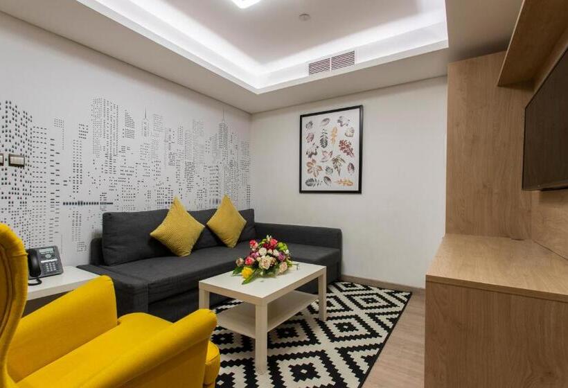 شقة غرفتين, Cindyan Apartments By The Quarter