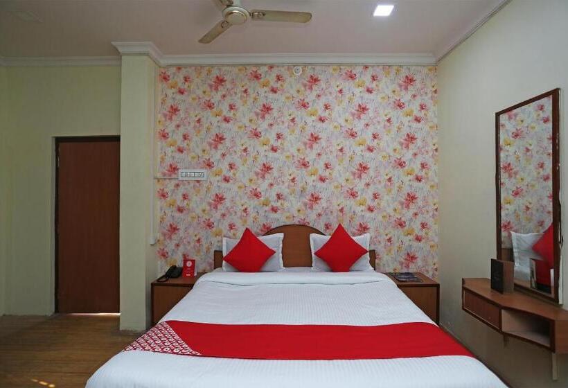 豪华三人间, O Shree Ram Residency