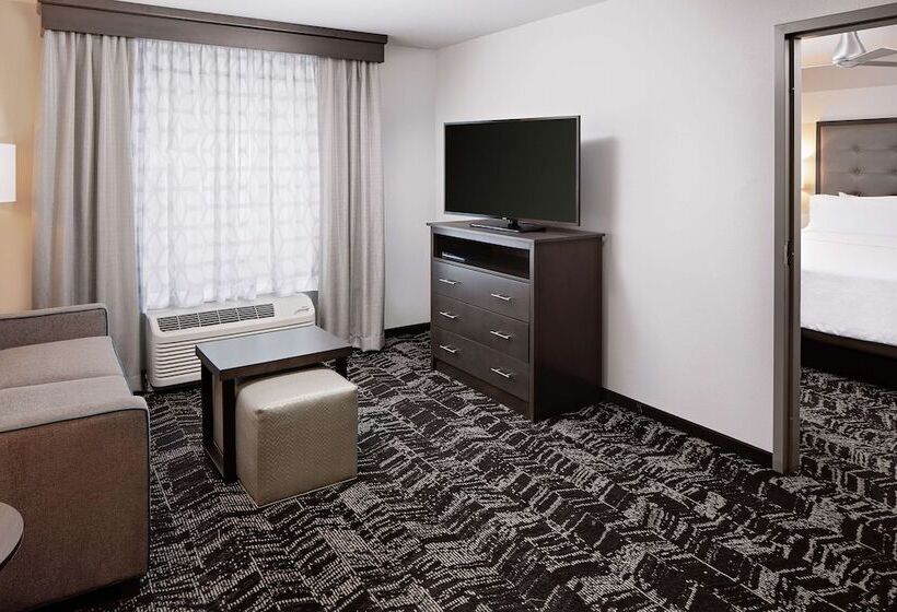 Люкс, Homewood Suites By Hilton Ronkonkoma