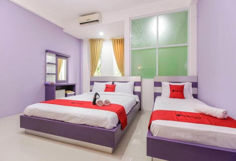 חדר משפחתי, Reddoorz Plus Near Stasiun Bekasi
