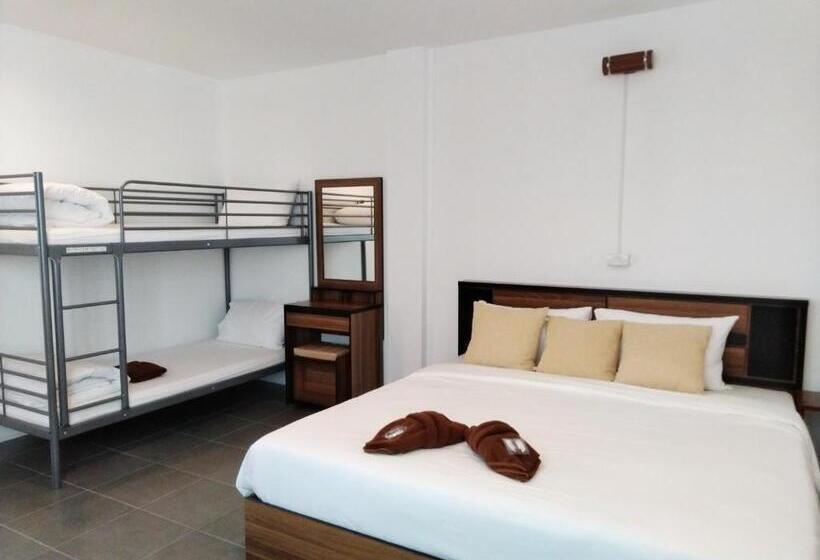 패밀리 룸, Wee Hostel