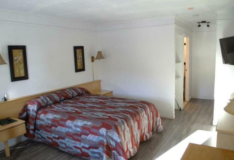 Номер Deluxe, Motel Classique