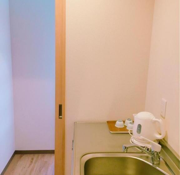 اتاق استاندارد چهار تخته, Mikawa House Osaka Castle