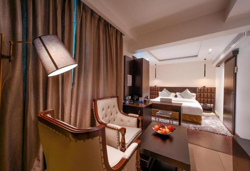 디럭스 룸, Ambara Suites