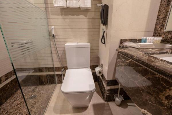 Люкс Повышенной Комфортности, Violet Al Azizia Hotel Masjid Al Qatari