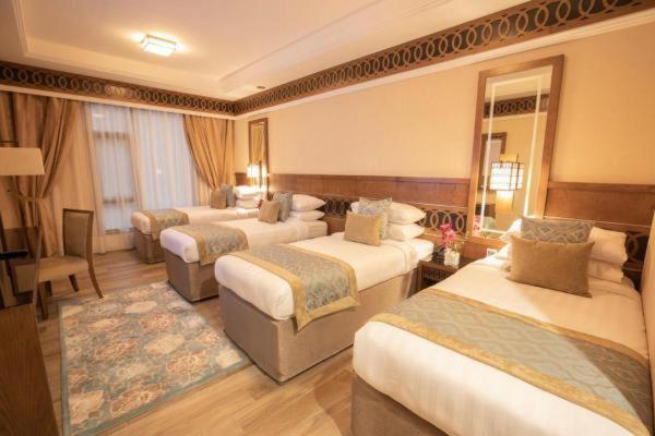 Люкс 2 Спальни, Violet Al Azizia Hotel Masjid Al Qatari