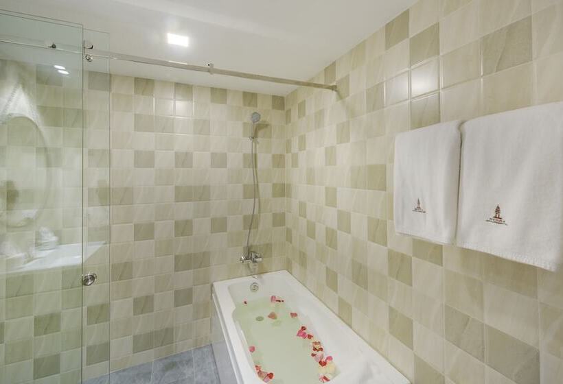 Номер Deluxe, Phnom Penh 51 Hotel & Residences