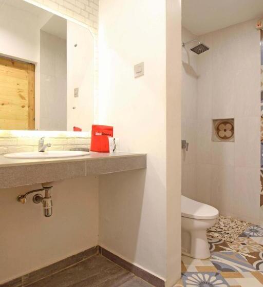 Номер Deluxe, Reddoorz Near Pojok Beteng Prawirotaman