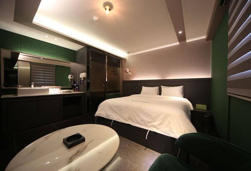 Номер Deluxe, Yeogiuhtte Daegu Station
