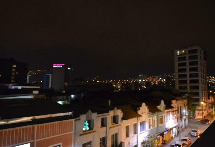 Номер Superior, Gran Mariscal Quito