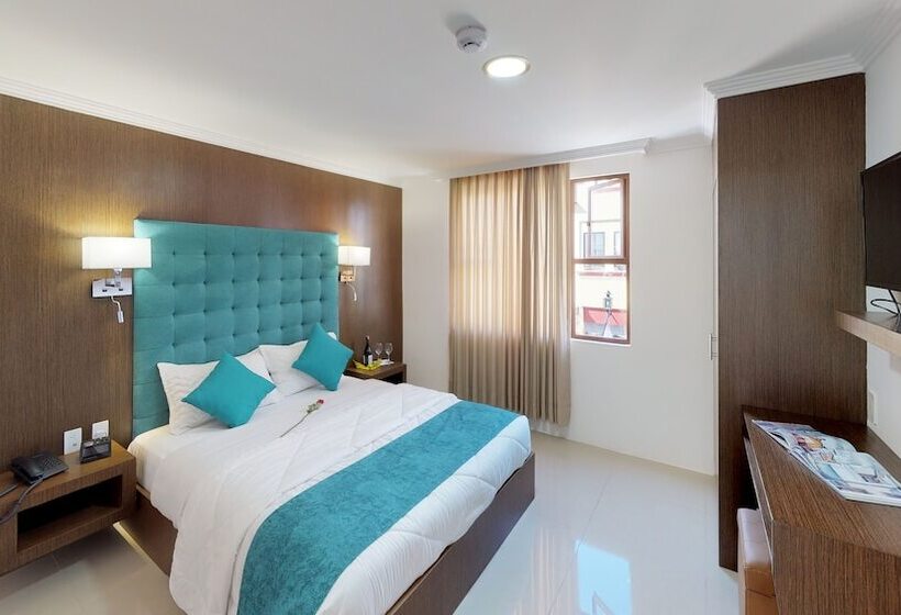 Номер Superior, Gran Mariscal Quito