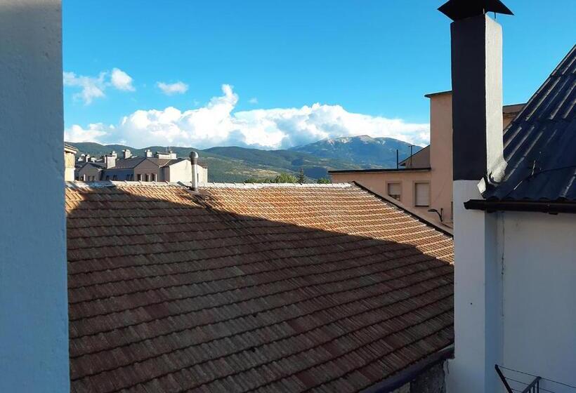 Номер Стандарт Трехместный, Hostal Fonda Prat