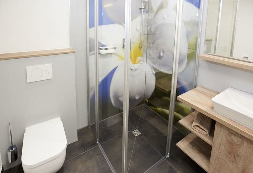 Четырехместный Номер Стандарт, Arena Hostel Allgäu