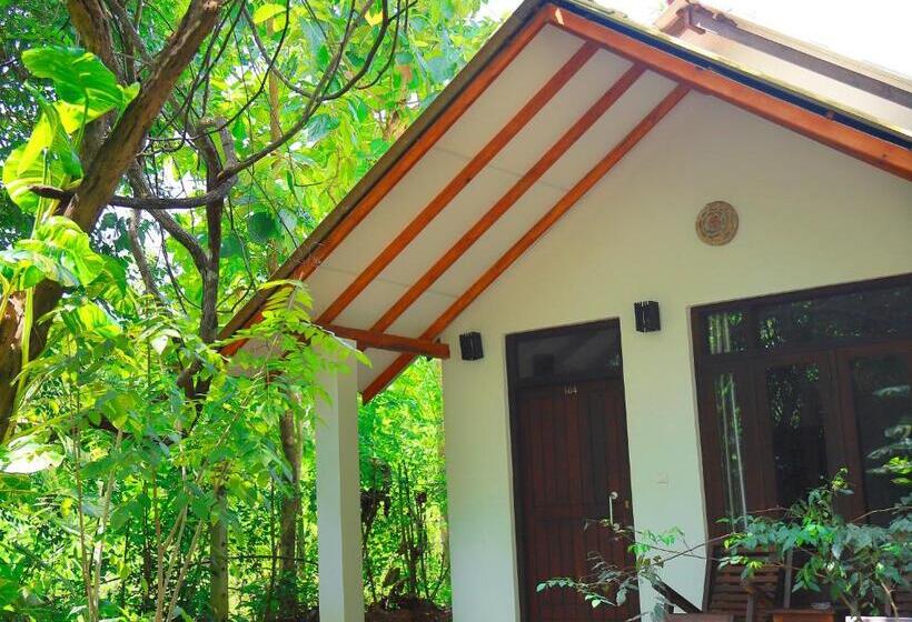 Deluxe Triple Room with Views, Palmyra Nature Resort Sigiriya