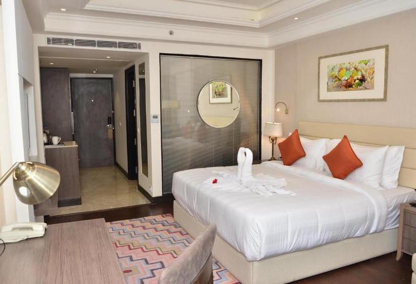 Стандартный Номер Кровать Кинг, Ramada By Wyndham Kasauli