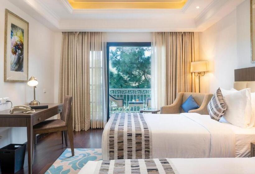 Номер Стандарт, Ramada By Wyndham Kasauli