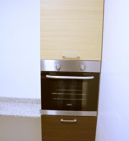 Apartamento 2 Dormitórios, ذا فيفتى ايت السالمية