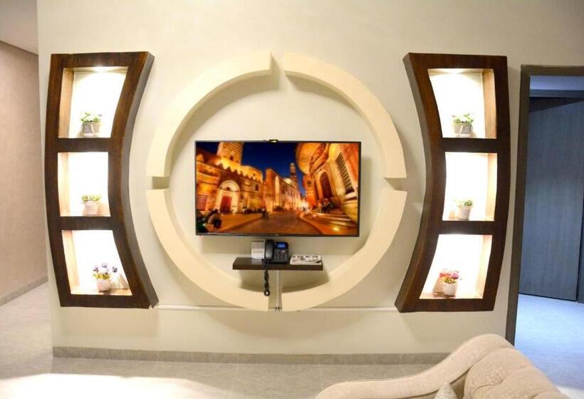 Apartamento 2 Dormitórios, ذا فيفتى ايت السالمية
