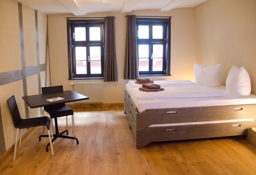 Семейный Номер, Hostel & Hotel Samocca