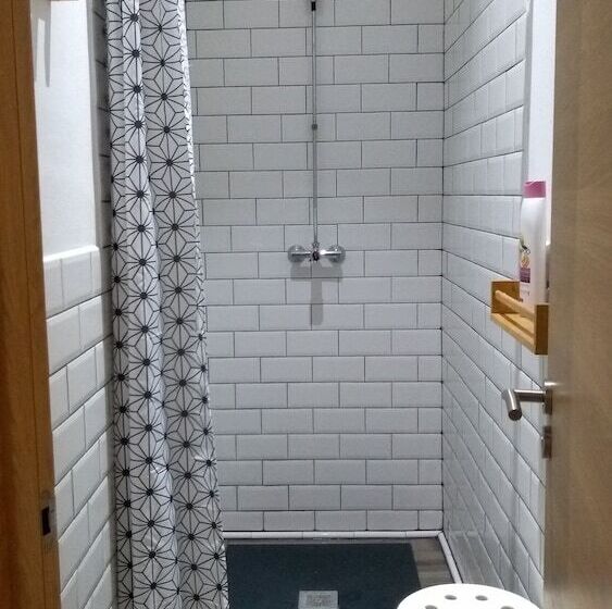 공동 객실, The Market Hostel