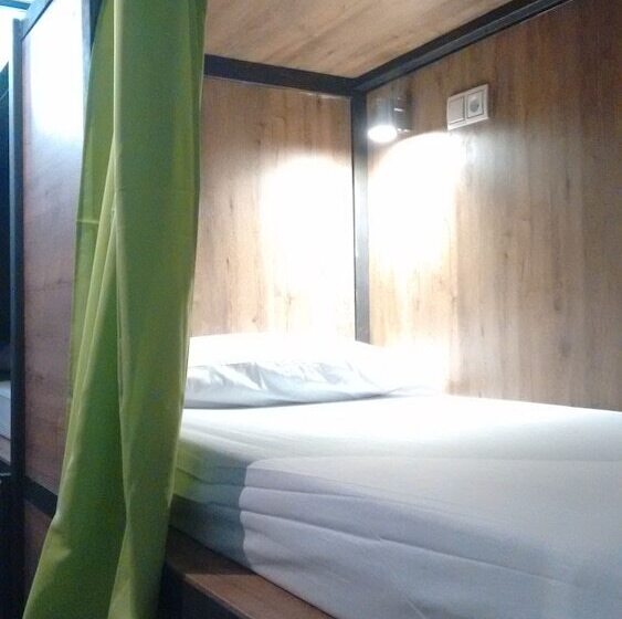 공동 객실, The Market Hostel