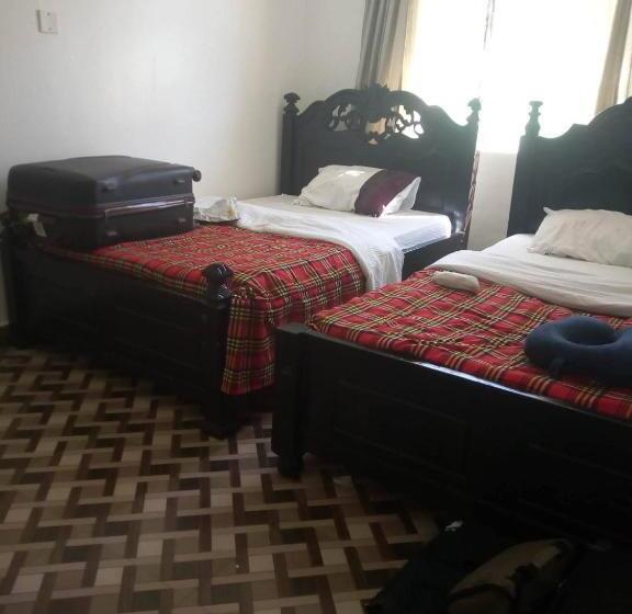 اتاق استاندارد, Kenya Inn