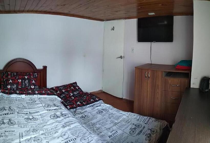 Quarto Deluxe, Hogar Colonial