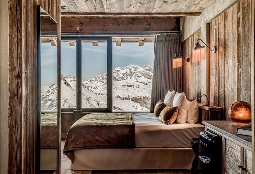 1 Bedroom Penthouse Apartment, Le Refuge De Solaise   2551 M Altitude