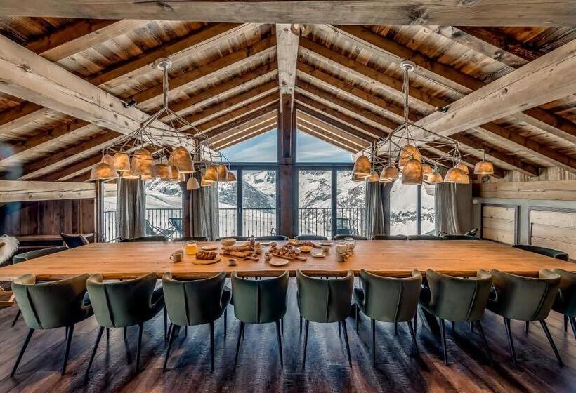 1 Bedroom Penthouse Apartment, Le Refuge De Solaise   2551 M Altitude