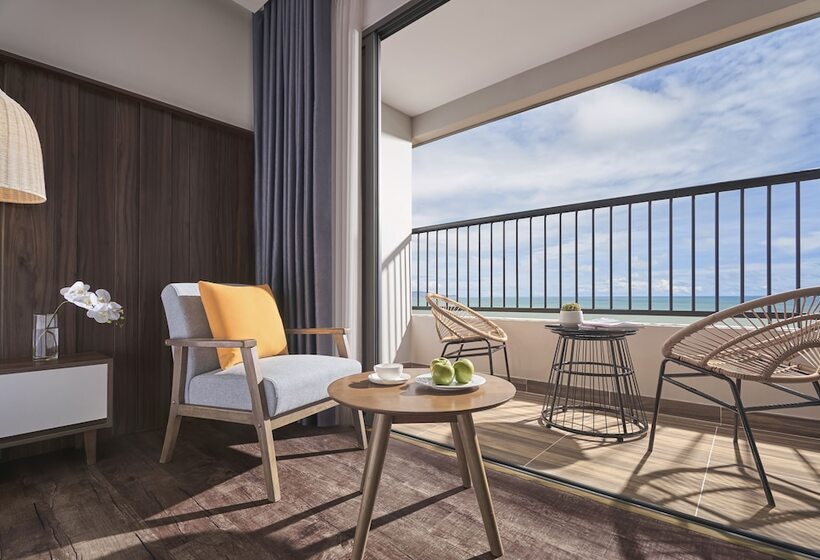 سوییت با چشم‌انداز دریا, Vias Hotel Vung Tau   Inclusive Transportation