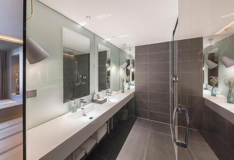 Quarto Familiar, Shang Hai Pagoda Hotels